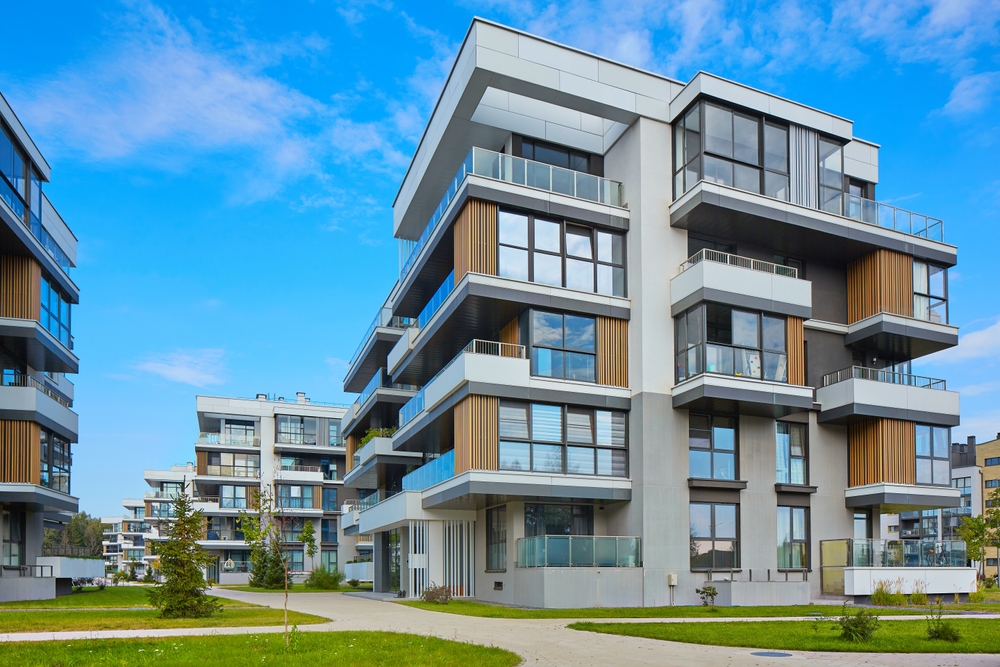 New,Modern,Block,Of,Flats,In,Green,Area.,Residential,Apartment